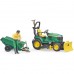 Bruder Bworld John Deere grästraktor med släp 62104